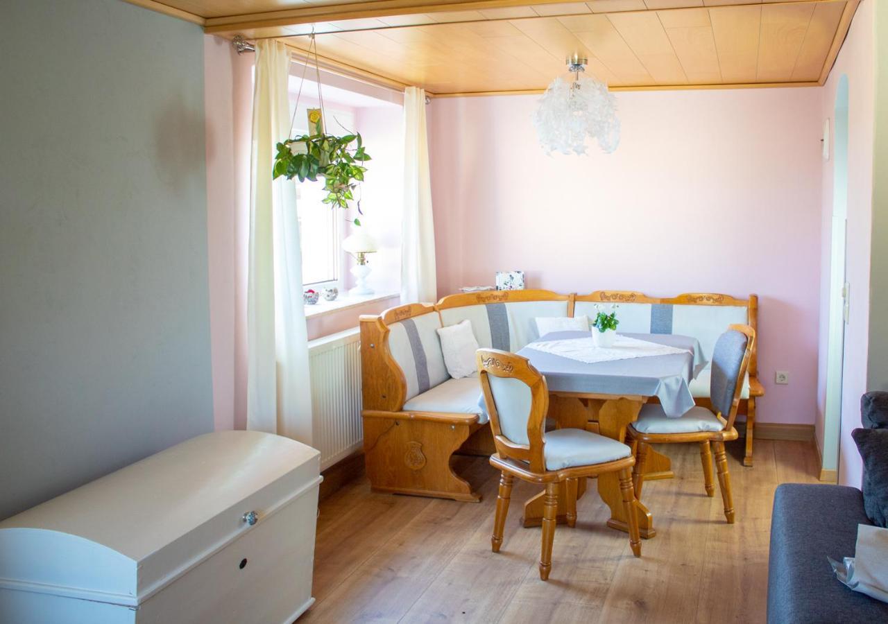 Lunzenau Ferienwohnung Am Kugelbaum מראה חיצוני תמונה